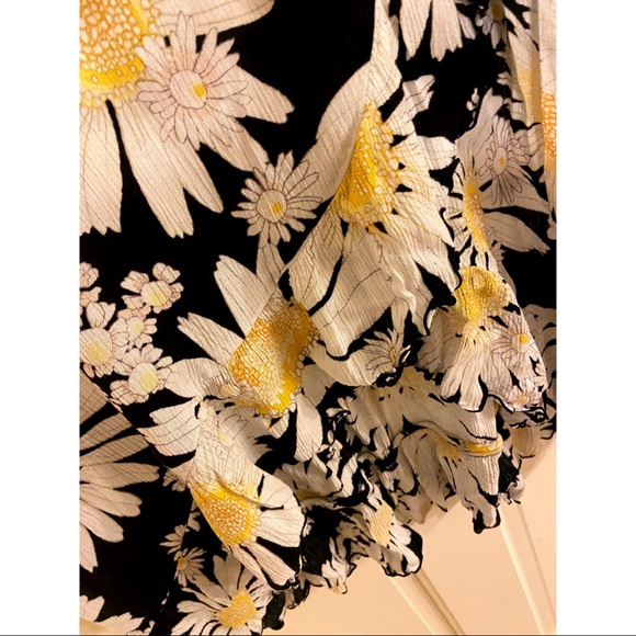 NWOT Plus Size LC Lauren Conrad Daisy Wrap Skirt Size 1X - Picture 6 of 8